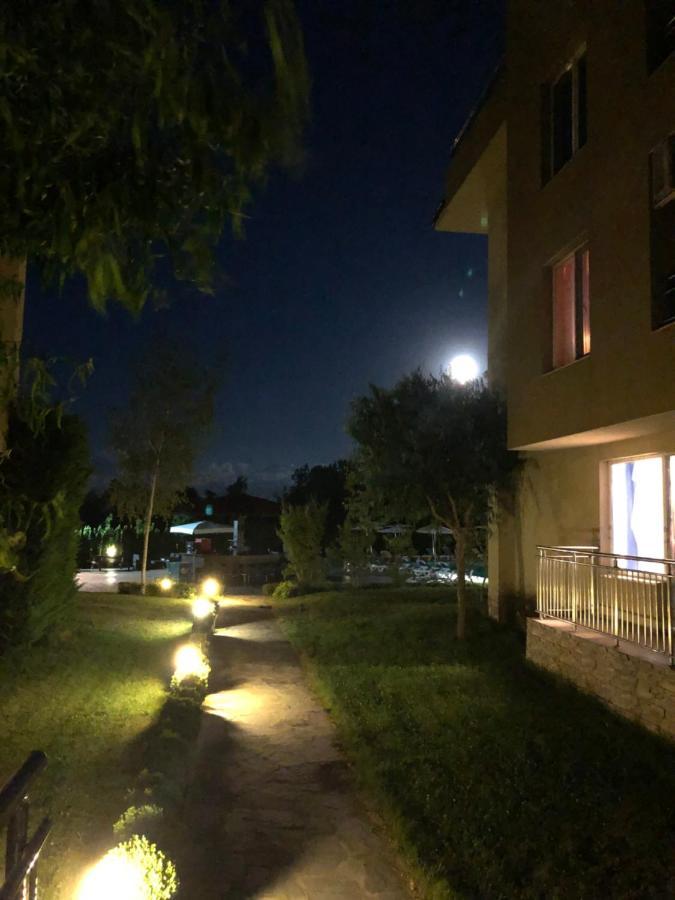 Tatiana Pines Apartamento Obzor Exterior foto